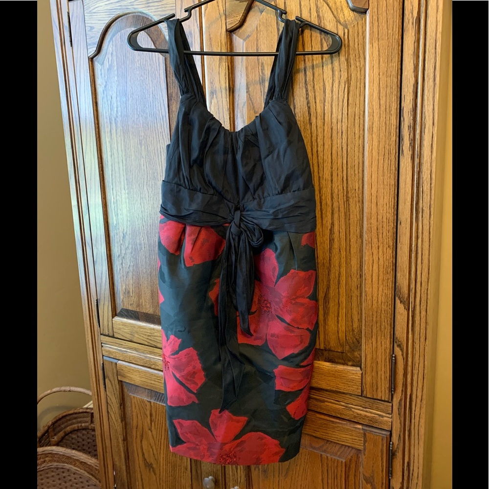 Cute black/red short dress